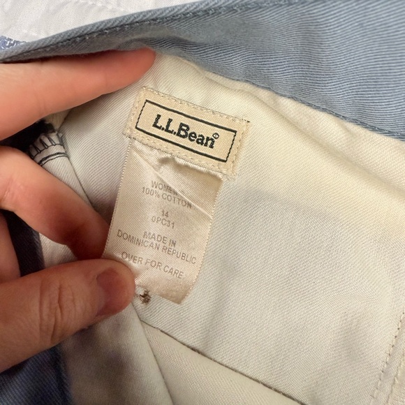 Classic High-Rise Women's Short - Picture 4 of 4